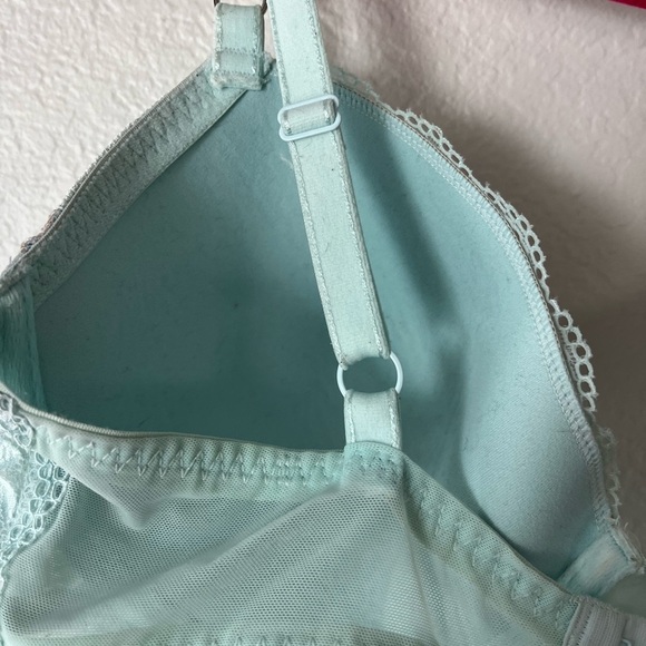 Betsey Johnson Soft Blue and White Lacey Underwire Bra 36DD - Picture 8 of 11